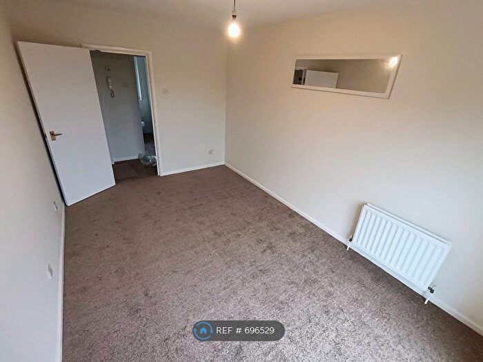1 Bedroom Flat To Rent In Barwell Court, Birmingham, B9