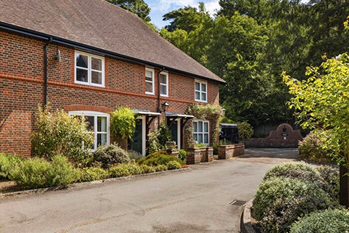 2 Bedroom Retirement Property For Sale In Mytchett Heath, Mytchett, GU16