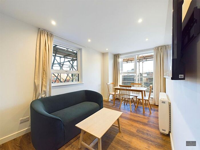 1 Bedroom Flat To Rent In Flat Concord House, Exeter, EX1