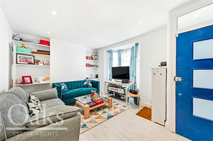 1 Bedroom Flat For Sale In Dartnell Road, Addiscombe, CR0