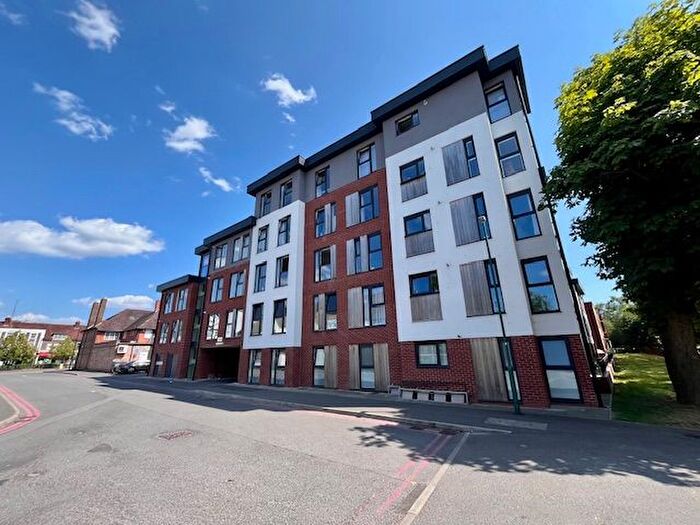 2 Bedroom Flat To Rent In Richard Lewis Way, Shirley, Solihull, B90
