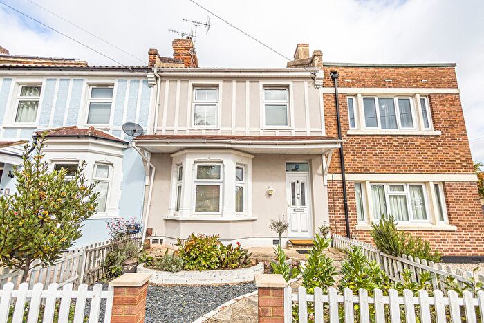 3 Bedroom Terraced House For Sale In Bailey Road, Leigh-On-Sea, SS9