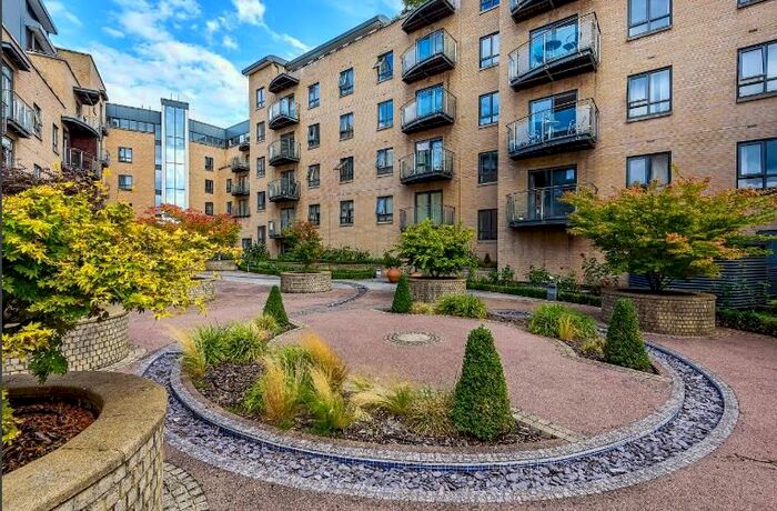 2 Bedroom Flat To Rent In Trinity Gate, Epsom Road, Guildford, GU1