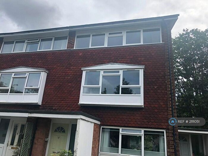 2 Bedroom Flat To Rent In Fairby Road, London, SE12