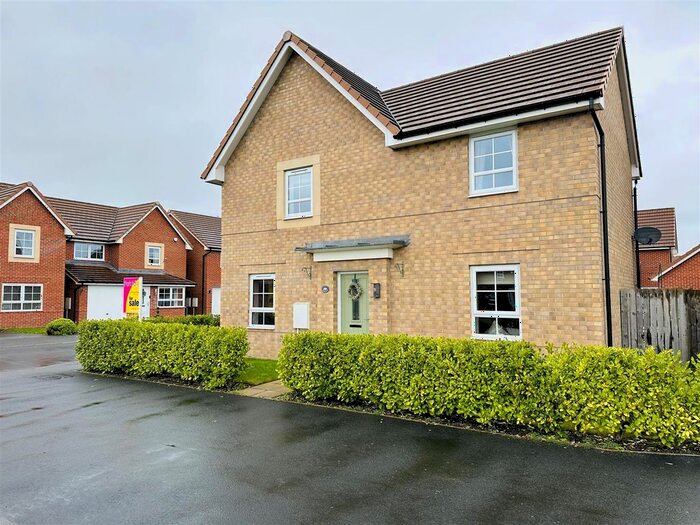 4 Bedroom Detached House For Sale In Orchard Drive, Barlby, Selby, YO8
