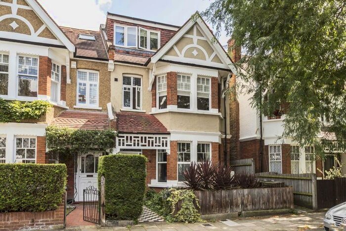 2 Bedroom Flat To Rent In Foster Road, London, W4