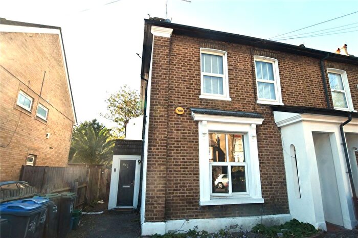 1 Bedroom Flat To Rent In Dagnall Park, London, SE25
