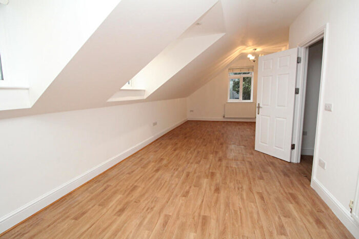 2 Bedroom Apartment To Rent In Sydenham Road, Sydenham, SE26