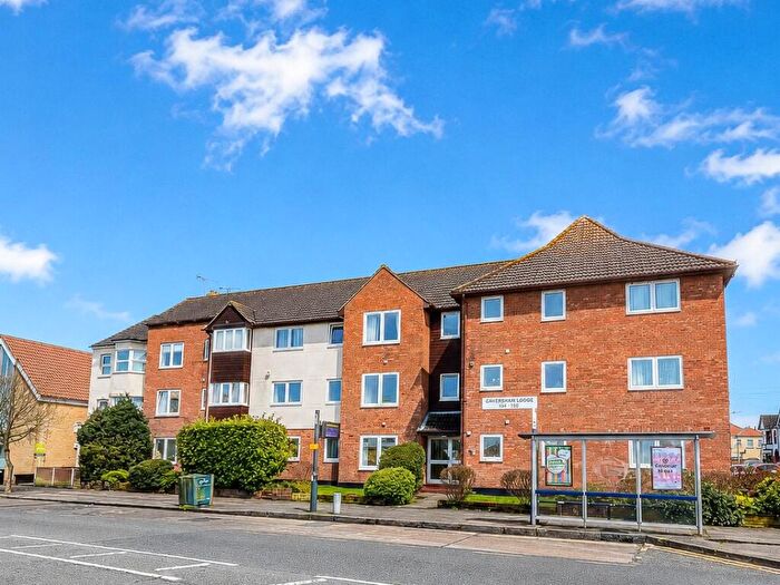 2 Bedroom Flat To Rent In Caversham Lodge, - London Road, Leigh-on-Sea, SS9