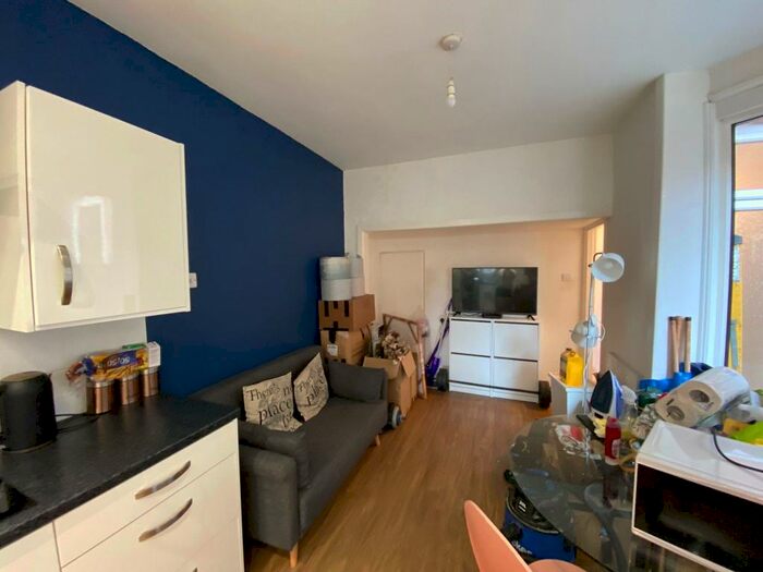 2 Bedroom House To Rent In Cornwall Road, Portsmouth, PO1