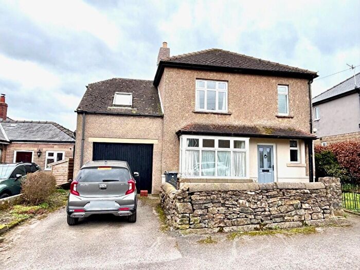 4 Bedroom Detached House For Sale In New Road, Youlgrave, DE45