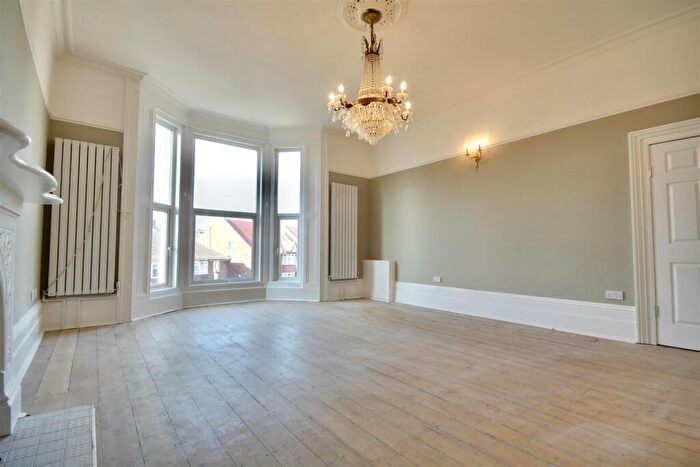 2 Bedroom Flat To Rent In Lennox Road South, Southsea, PO5