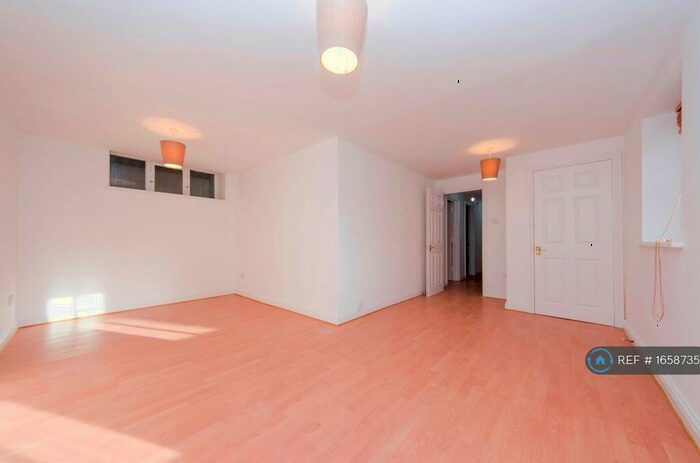 1 Bedroom Flat To Rent In The Granary, London, SE8