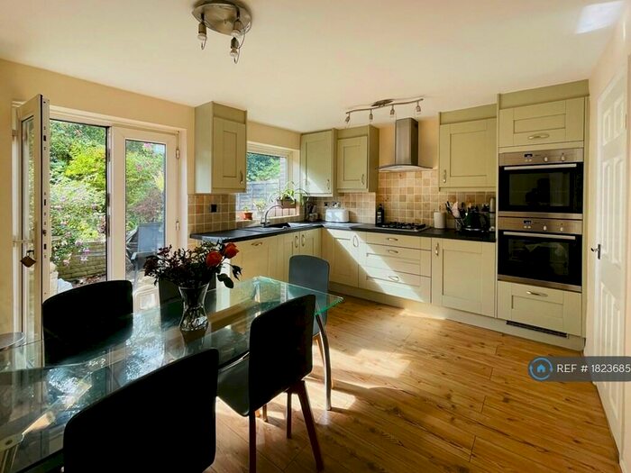 4 Bedroom Terraced House To Rent In Burnt Ash Lane, Bromley, BR1