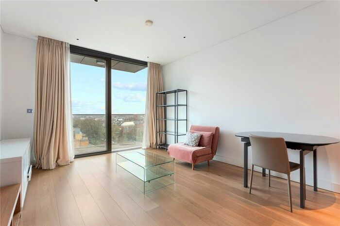 1 Bedroom Flat To Rent In Capital House, Plaza Gardens, London, SW15