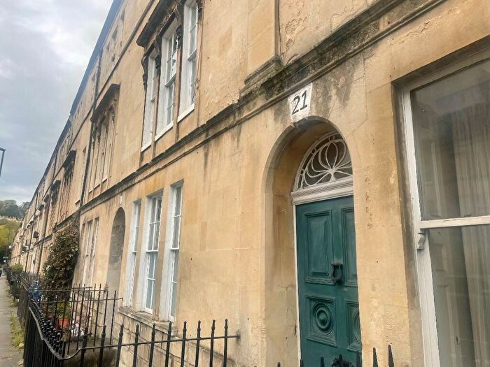2 Bedroom Maisonette To Rent In Bathwick Street, Bath, Somerset, BA2