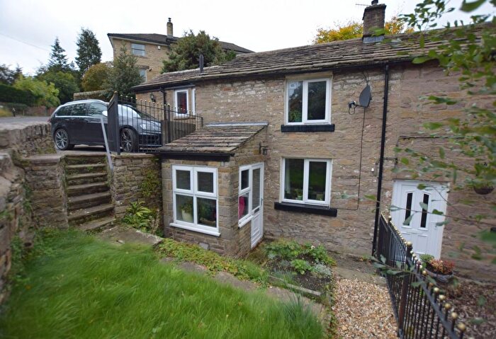 3 Bedroom Semi-Detached House To Rent In Elnor Lane, Whaley Bridge, SK23