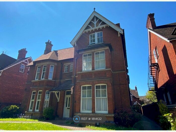 2 Bedroom Flat To Rent In Merton House, Bedford, MK40