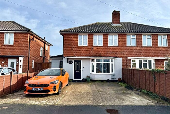 4 Bedroom Semi-Detached House For Sale In Rowner Lane, Gosport, PO13