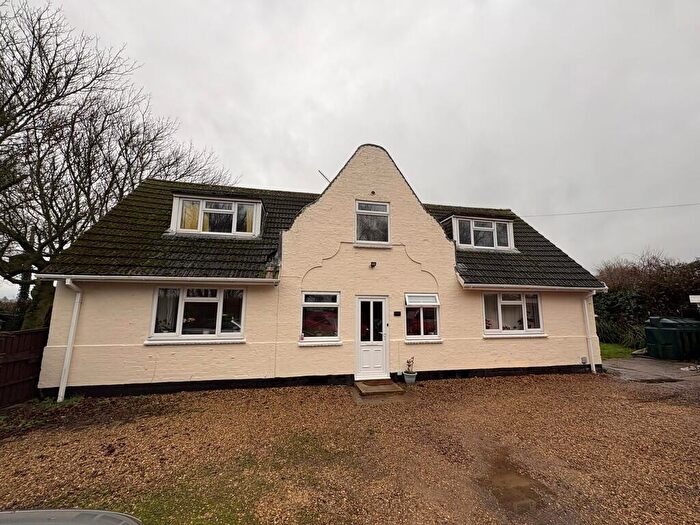 3 Bedroom Detached House For Sale In Marsh Road, Holbeach Hurn, PE12
