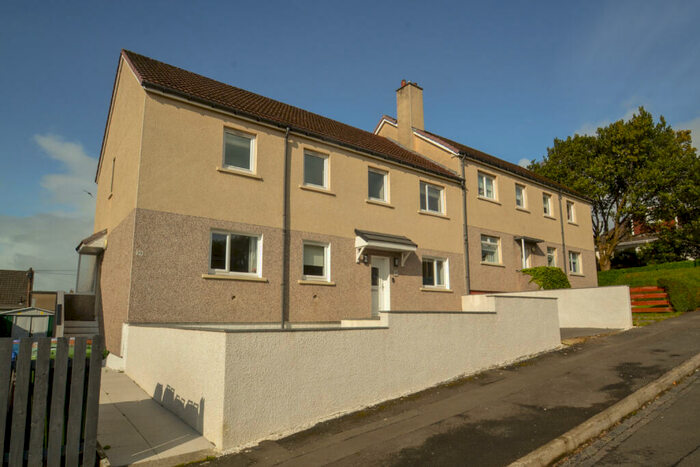 3 Bedroom Flat To Rent In Bankfoot Road, Cardonald, Glasgow, G52
