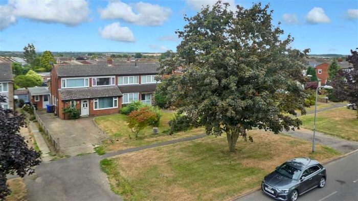 4 Bedroom Semi-Detached House To Rent In Puxley Road, Deanshanger, Milton Keynes, MK19