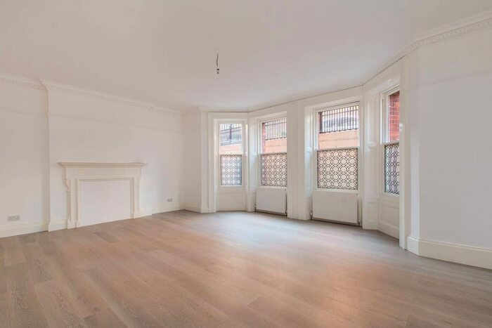 4 Bedroom Flat To Rent In Ambrosden Avenue, Westminster, London, SW1P