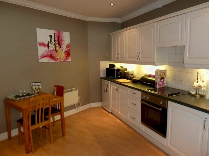 1 Bedroom Flat To Rent In The Beacon, Exmouth, EX8