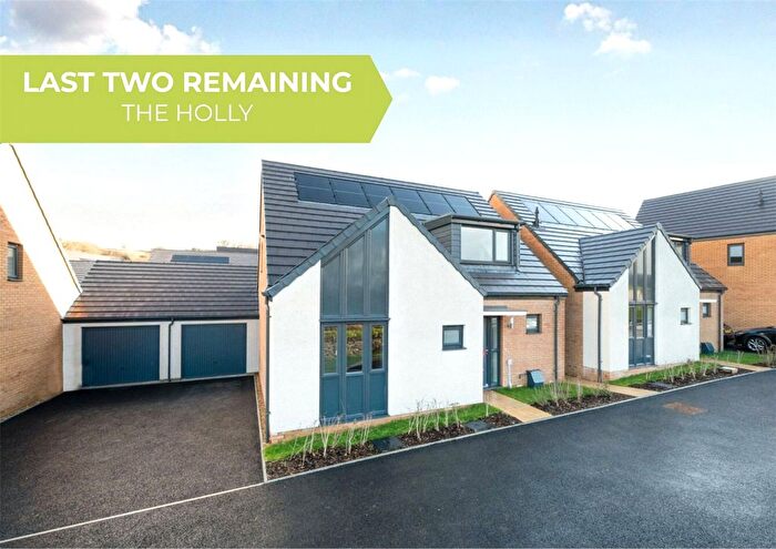 3 Bedroom Detached Bungalow For Sale In South Hill Road, Callington, Cornwall, PL17