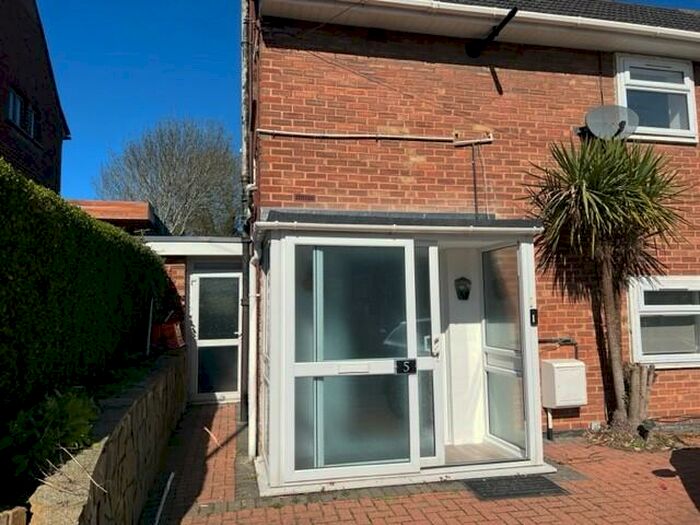 2 Bedroom House To Rent In South Green, Billericay, CM12