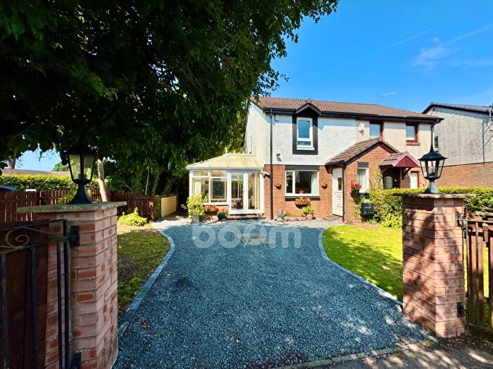 3 Bedroom Semi-Detached House For Sale In Denholm Way, Beith, KA15