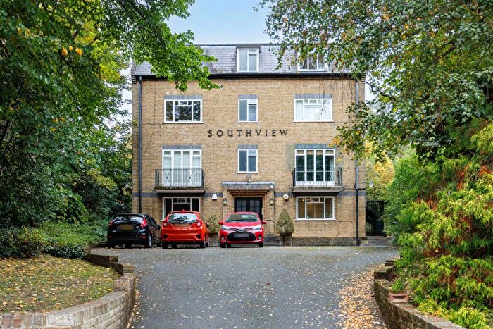 2 Bedroom Apartment For Sale In Hornsey Lane, Highgate, N6