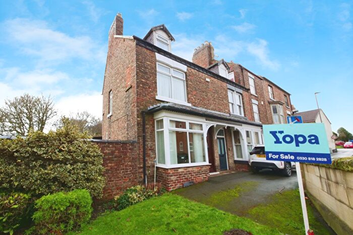 3 Bedroom Terraced House For Sale In Bridge Street, Thirsk, YO7