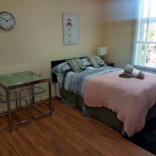 Studio To Rent In Chatsworth Road, Mapesbury, London, NW2