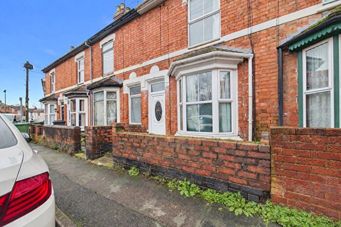 3 Bedroom Terraced House For Sale In Little Chestnut Street, Worcester, Worcestershire, WR1