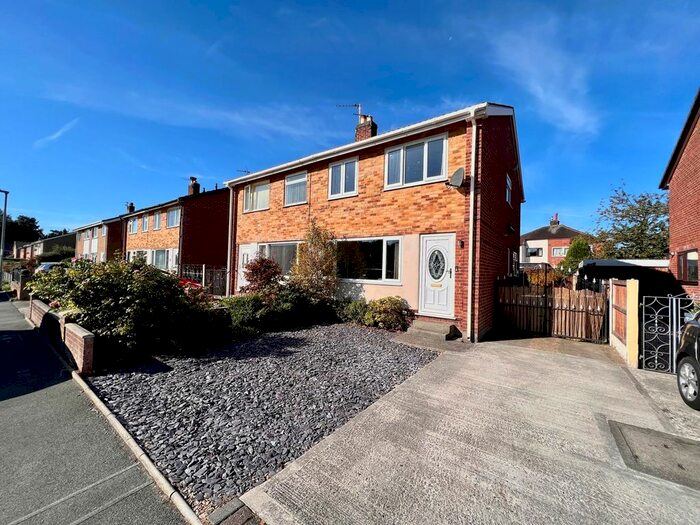 3 Bedroom Semi-Detached House To Rent In Margaret Road, Penwortham, Preston, PR1