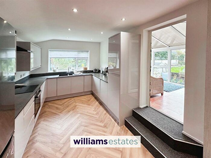 5 Bedroom Detached House For Sale In Clwyd Avenue, Dyserth, LL18