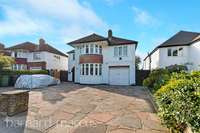 4 Bedroom Property To Rent In Nonsuch Walk, Cheam, Sutton, SM2