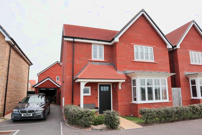 4 Bedroom Property To Rent In Fieldfare Gardens, Yatton, Bristol, BS49