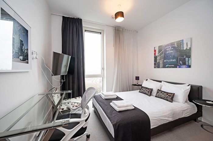 2 Bedroom Penthouse For Sale In Avantgarde Tower, Shoreditch, London, E1