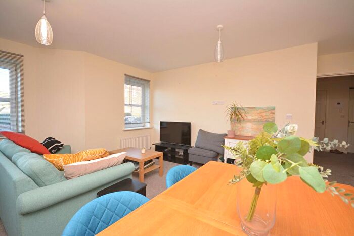 2 Bedroom Flat For Sale In Cornwall Gardens, Margate, CT9