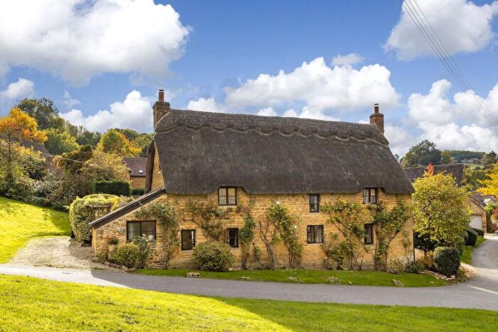 3 Bedroom Detached House For Sale In The Green, Ilmington, Shipston-on-Stour, CV36