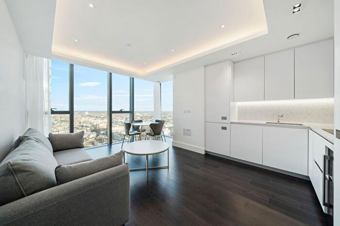 2 Bedroom Flat To Rent In Carrara Tower, Bollinder Place, London, EC1V