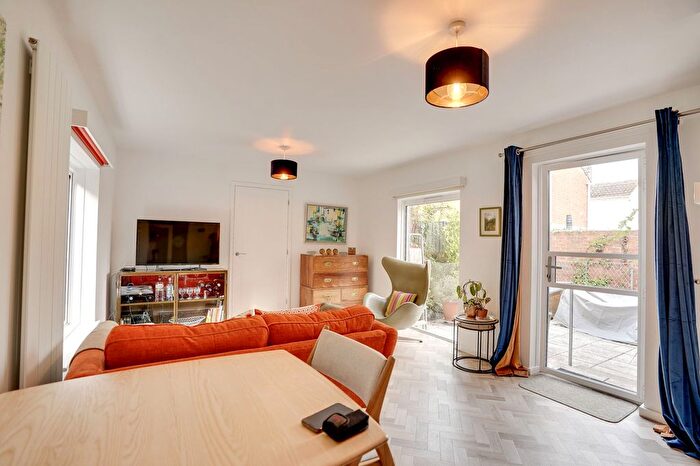 2 Bedroom Bungalow For Sale In St. James Lane, Bury St. Edmunds, IP33