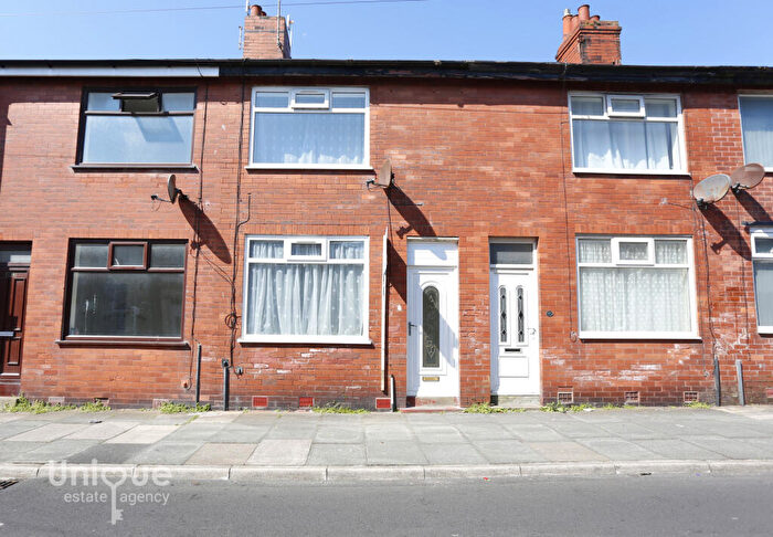 2 Bedroom Terraced House For Sale In Fairfield Road, Blackpool, FY1