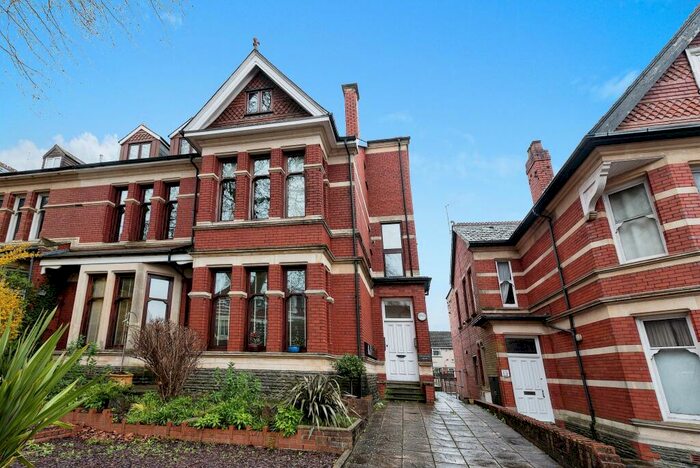 2 Bedroom Flat To Rent In Gwendoline House, Pen-y-Lan Road, CF23