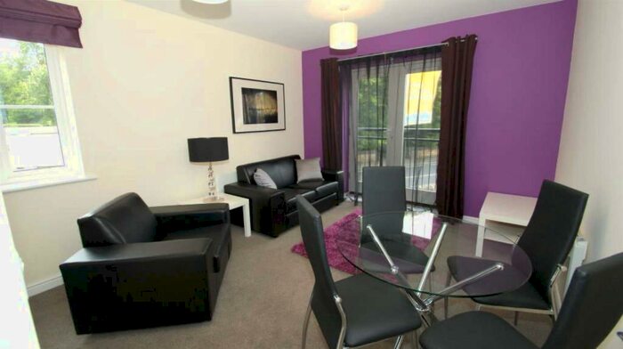 1 Bedroom Flat To Rent In Mill Pond Gardens, Winker Green, Stanningley Road, LS12