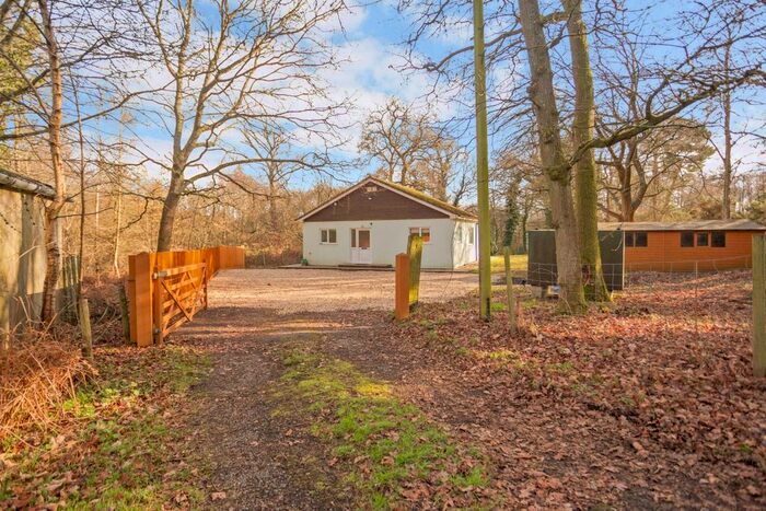 2 Bedroom Bungalow To Rent In Kendrick Road, Newbury, RG14