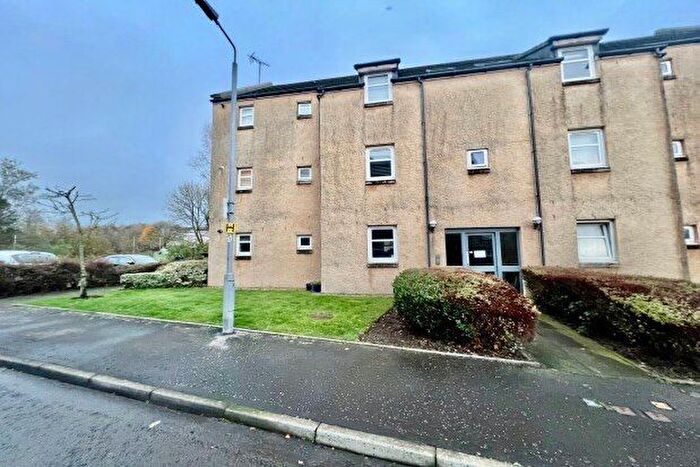 2 Bedroom Flat To Rent In Bridgend, Kilmarnock, KA3