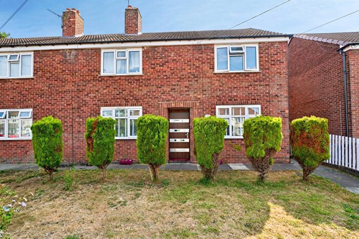 2 Bedroom Maisonette For Sale In Sedgley Road East, Tipton, DY4